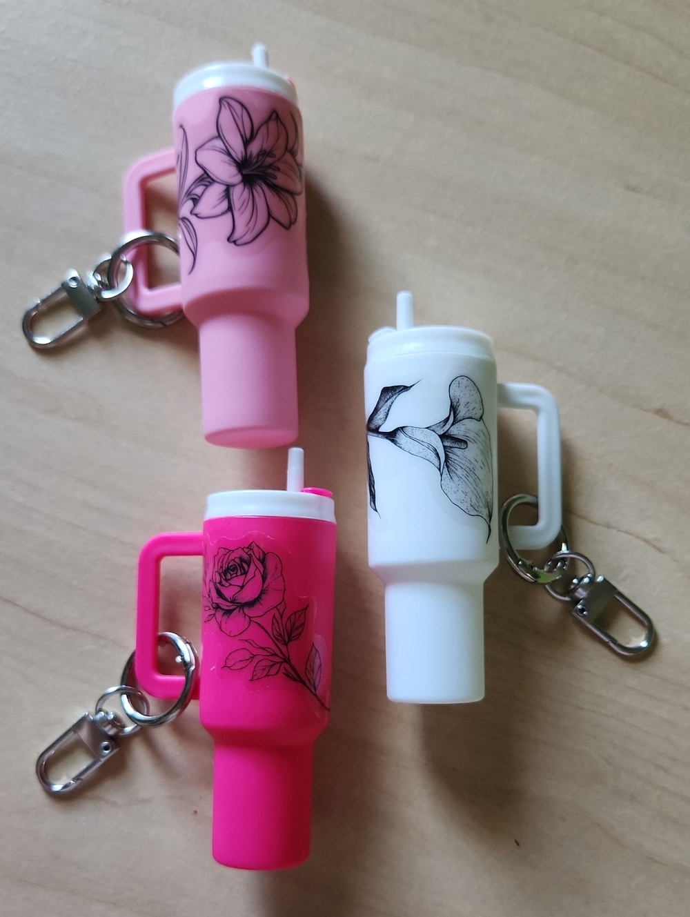 Choice Of 1 - Floral Tumbler Bag Charm Keychain, Really Opens NIP